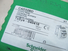 SCHNEIDER ELECTRIC TESYS-040416 CAD32BD 24VDC Hilfsschütz Schütz Relais OVP