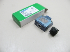 TELEMECANIQUE Endschalter Postionsschalter Limit Switch Lever Schalt XCKM110