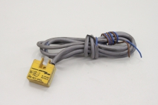 TURCK BIM AKT AP6X 10-30VDC PNP Näherungsschalter induktiv BIM-AKT-AP6X