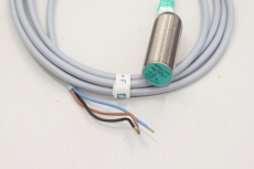 PEPPERL+FUCHS NBB5-18GM50-E2 5mm PNP Näherungsschalter induktiv