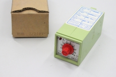 MULTI COMAT RS41 220V Elektronisches Zeitrelais Steckbar RS41-2 OVP