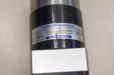 YASKAWA SGMPH-04AAA6CD-0Y 400W & Bonfiglioli MP 080 Servomotor MPC2012S000F