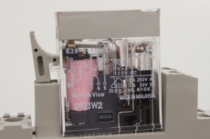 4x OMRON 09Z2RW G2R-2-SN Relais & Sockel Fassung 09Z2RW