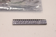 14x FARNELL 1713614 CMB02070X4709GB200 47ohm 400mW Melf Widerstand 