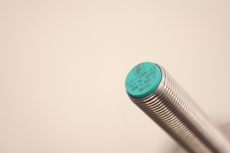  PEPPERL + FUCHS CJ412GME Näherungsschalter Kapazitiv CJ4-12GM-E2 OVP