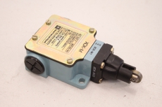 TELEMECANIQUE XCK-M & ZCK-D02 Rollenkopf Positionsschalter Limit Switch 