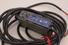 KEYENCE PS2-61 NPN Sensor Messverstärker  