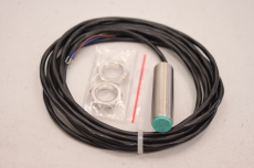  PEPPERL + FUCHS CJ4 12GM E2 CJ412GME2 Näherungsschalter Kapazitiv CJ4-12GM-E2