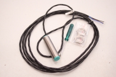  PEPPERL + FUCHS CJ4 12GM E2 CJ412GME2 Näherungsschalter Kapazitiv CJ4-12GM-E2