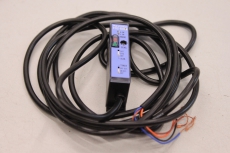 KEYENCE FS2-60P Sensor Lichtleiter Messverstärker Fiber optic FS260P OVP