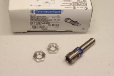 TELEMECANIQUE XS1N08PA340D XS1 N08PA340D Näherungsschalter induktiv 091117 OVP