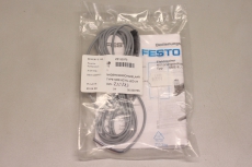  FESTO SME-8C-KL-LED-24 Näherungsschalter T-NUT 161751 OVP