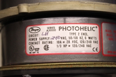 DWYER  Photohelic 3000 Druckschalter Pressure Switch A300-100MM-LH-240VAC OVP