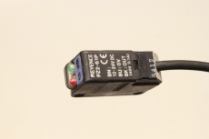 KEYENCE PZ2-61P Sensor Lichtschranke photoelectric PZ2-61P OVP