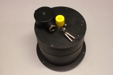 HAENNI 0 -100 mm WS  Einbaumanomter Manometer Schaltmanometer FIG.677RE