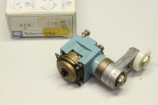 TELEMECANIQUE XCK-D31 Endschalter Limit Switch Roller XCKD31 OVP