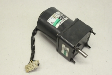 ORIENTAL MOTOR M425-405 25W 200V 50/60Hz 0,4A Speed Control Motor M425405