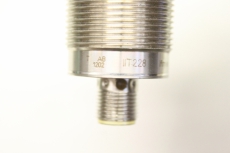  IFM ELECTRONIC Schließer 22 mm Näherungsschalter induktiv IIT228
