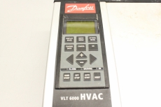DANFOSS VLT6008HT 4C54STR3DLL00A00C0 Frequenzumrichter VLT6000HVAC