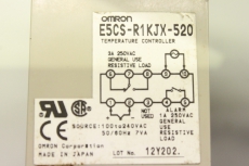  OMRON E5CS R1KJX 520 E5CSR1KJX520 Temperaturüberwachungsgerät E5CS-R1KJX-520