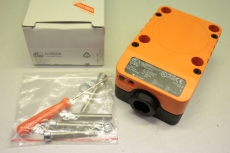  IFM ELECTRONIC ICE3040-FPKG Näherungsschalter induktiv IC5005 OVP