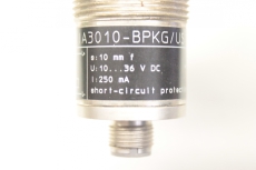  IFM ELECTRONIC IIA3010-BPKG/US-100-DPS Näherungsschalter induktiv II5447