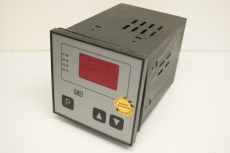 KFM REGELUNGSTECHNIK 92700  R208 51 075 0-400°C Anzeige Temperaturregler 92700