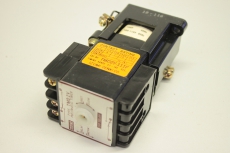 IZUMI TMD 2V Zeitrelais Pneumatic Timer Pneumatisch TMD2V-111F