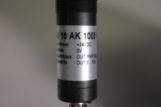 SITRON SU 18 AK 1003 +24VDC 0V PNP Näherungsschalter Ultraschall SU18AK1003 