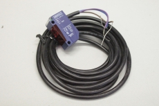 Schneider XUM0AKSAL2T Switch proximity Näherungsschalter XUM0AKSAL2T