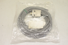 OMRON  D4C-9034 5A 250V Positionsschalter Limit Switch D4C9034 0179RC OVP