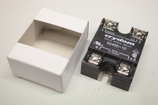 CRYDOM D2450-10 3-32VDC 240VAC Halbleiterrelais Relais Relai Relay  D245010 OVP