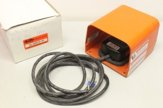 LINEMASTER 522-B14 Clipper 88 832-S Full Guard Foot Switch Fußschalter Schalter 