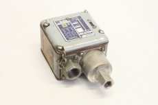 SQUARED  ACW-8 ACW 8 Class 9012 M11 Druckschalter Pressure Switch ACW8