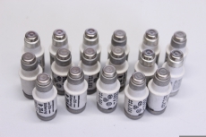 17x SIEMENS / NEOZED 10032872 RR 20A 380V~250V- Sicherungseinsatz 