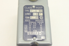 SQUARED AW-12 Positionsschalter  Endschalter Limit Switch AW12 OVP