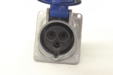 LEGRAND 520 32 Hypra 2P+ 16A-6h  Stecker Wandsteckdose  3245060520328 OVP