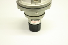 SMC EAR425 0,5-8bar Ig: 1/4 Zoll Druckregler EAR425