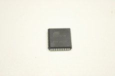 ATMEL 80C32X2-UM Chip Mikrocontoller 0714 55035E 
