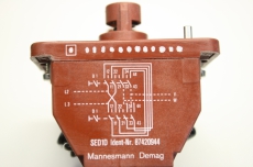MANNESMAN DEMAG 87420944 SED1D SED1 Kran Doppel Schaltelement contact Block 