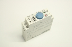 CROUZET M2U 88881006 88.881.006 24V  Timer Zeitrelais 