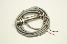 OMRON TL-XP2 M12 Sn=2mm NPN TLXP2 Sensor Näherungssensor  