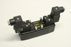 JOUCOMATIC 54292029 5/3-Wege  Ventil Magnetventil Solenoid Valve 43004473