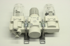 SMC AC30-F03-B AC30F03B  Filterregler Wartungseinheit Lubricator Öler OVP