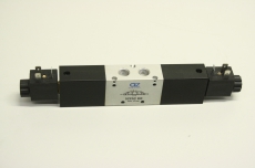 AZ PMATICA 5223C EE 5223CEE 5/3 Doppel-Solenoid 110V Wege Magnetventil OVP
