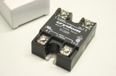 CRYDOM  D1225 SSR 3-32V 120V 25A  SSR Solid-State Relais OVP