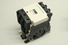 SCHNEIDER LC1 D80FE7 LC1D80FE7 044059 80A 415V 37kW 400V Leistungsschütz OVP