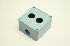 SCHNEIDER ELECTRIC XAPM1202 031275 2 1 XAP M1202 Schaltergehäuse Metal OVP