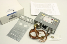 JOHNSON CONTROLS P72MA-1C 240P72MA-1C 10-100 100-500 Dual Druckschalter OVP