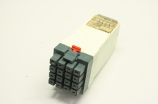 TELEMECANIQUE RHK41 41 24VDC 4 250V 5A RHK 41  Relay Relais Mit Sockel 